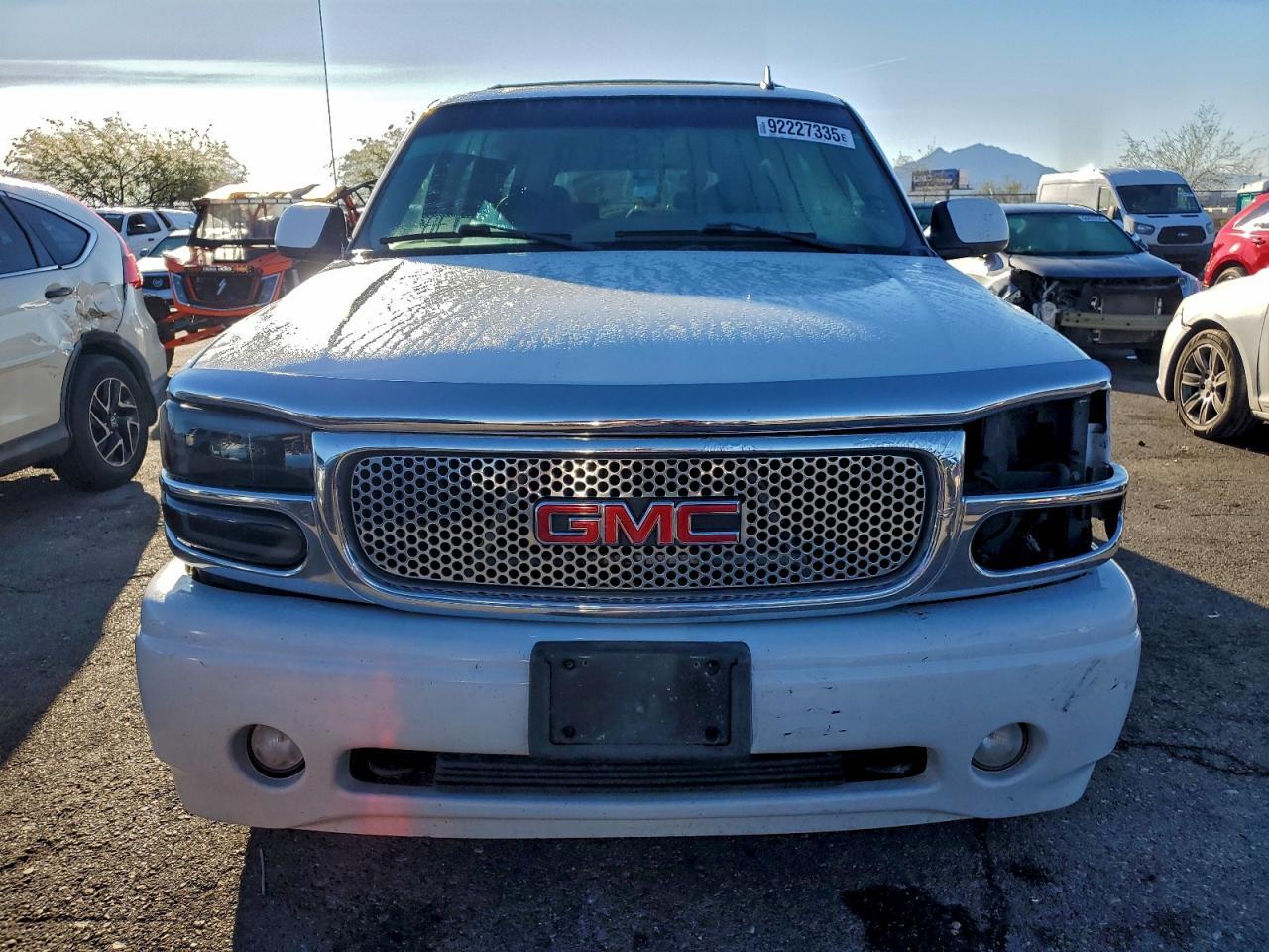 2006 GMC Yukon Xl Denali - Image 5