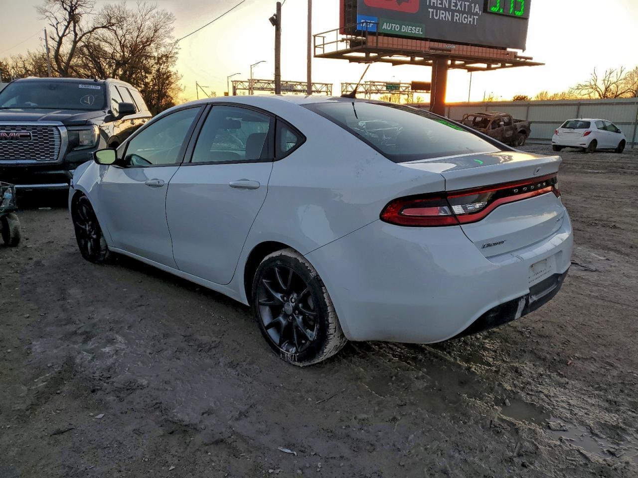 2016 Dodge Dart Sxt Sport - Фото 2