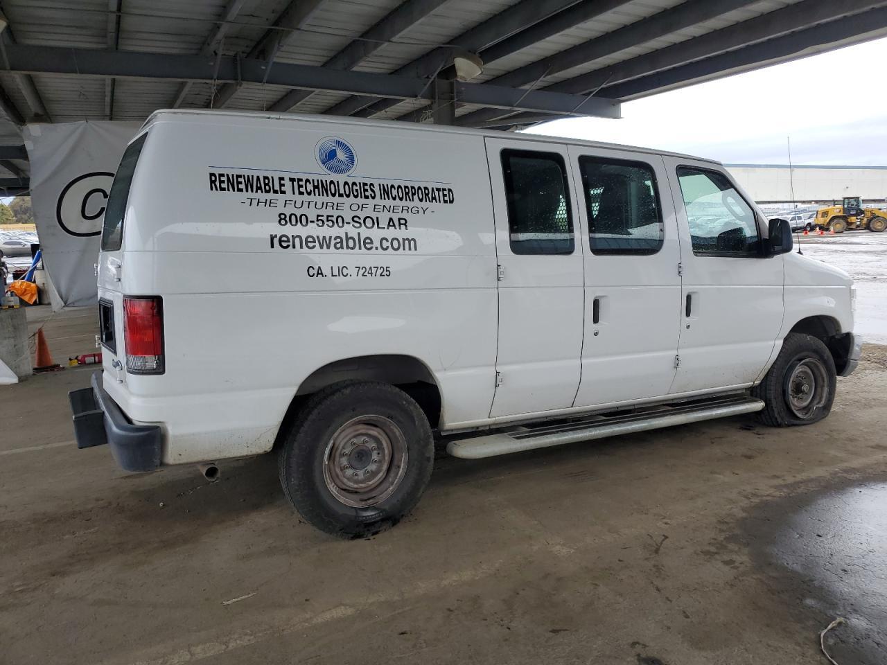 2014 Ford Econoline E250 Van - Image 3