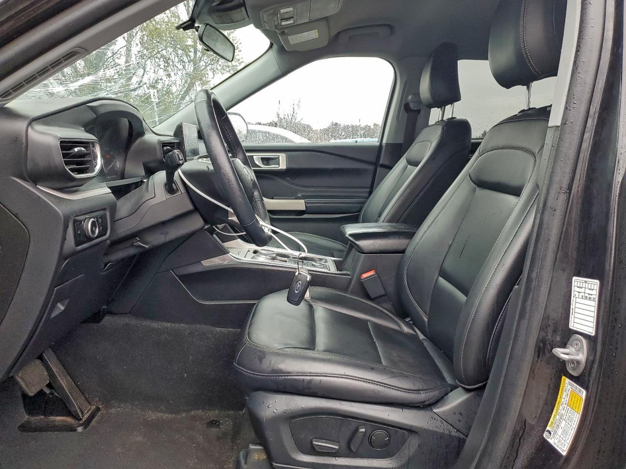 2023 Ford Explorer Xlt - Image 7