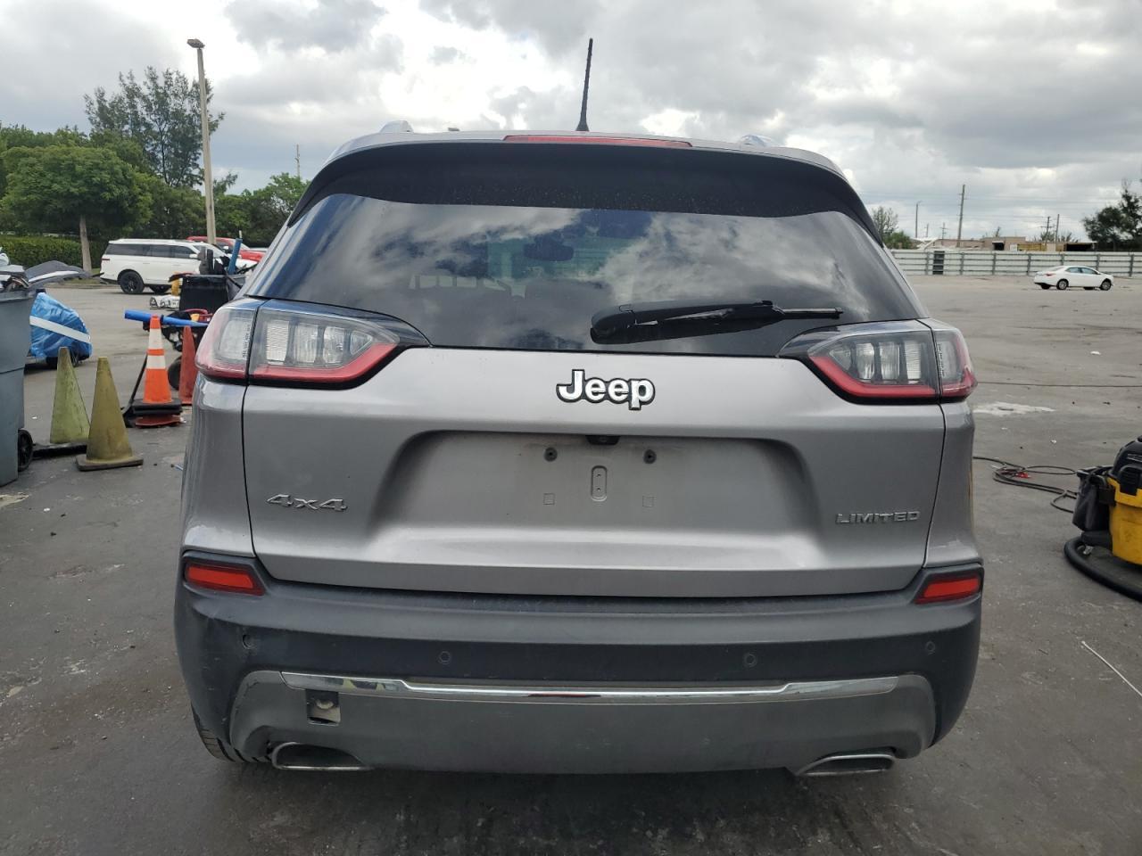 2019 Jeep Cherokee Limited - Image 6