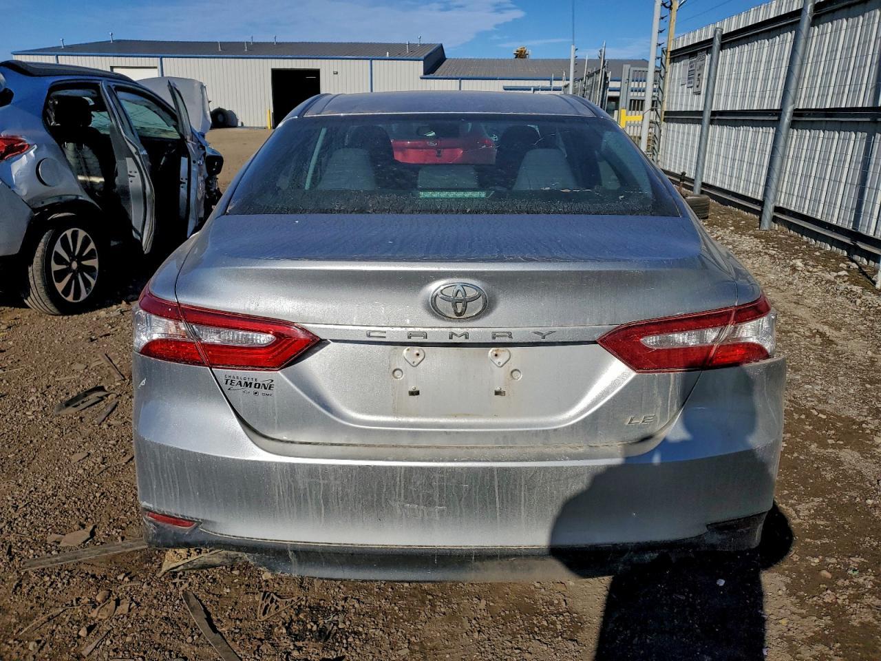 2018 Toyota Camry L - Фото 6