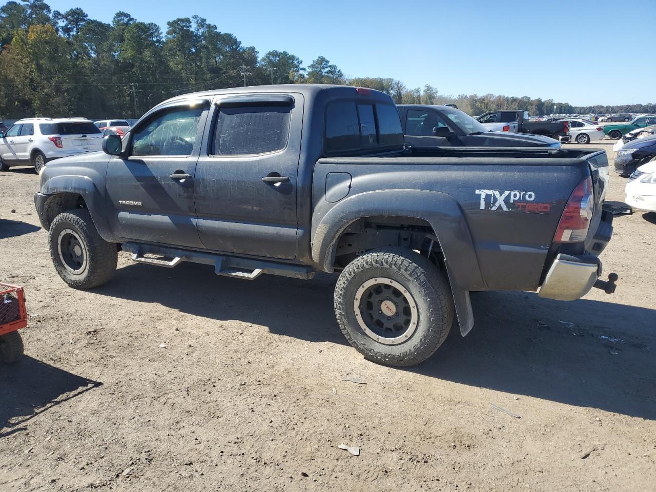 2011 Toyota Tacoma Double Cab - Image 2