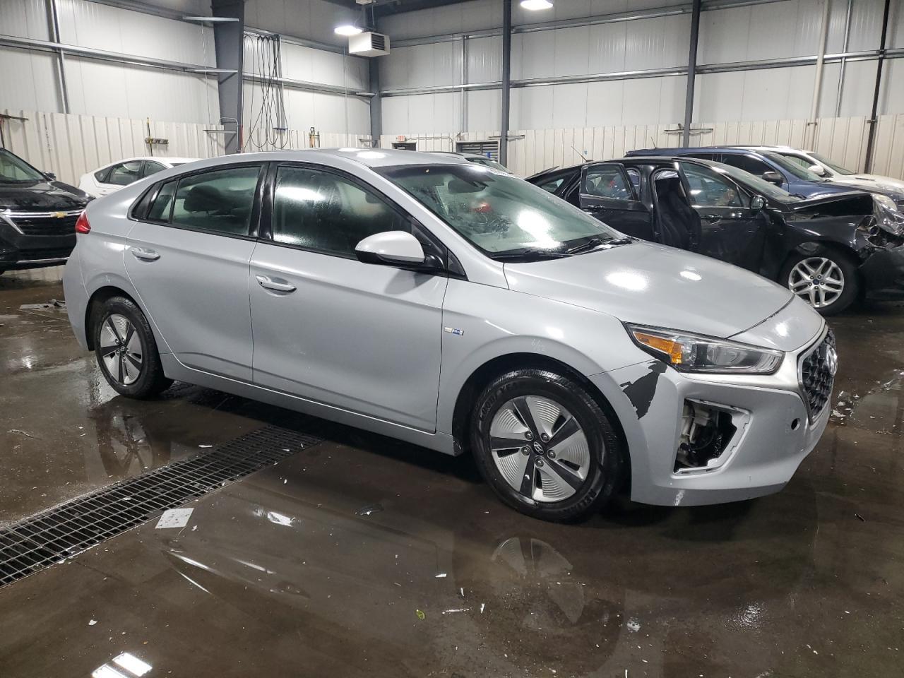 2020 Hyundai Ioniq Blue - Фото 4