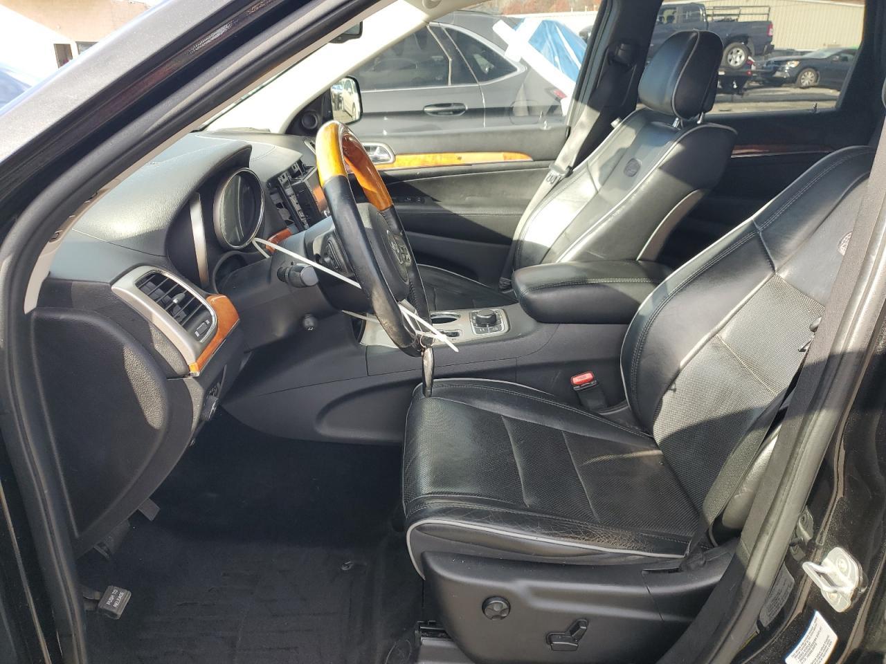 2011 Jeep Grand Cherokee Overland - Image 7