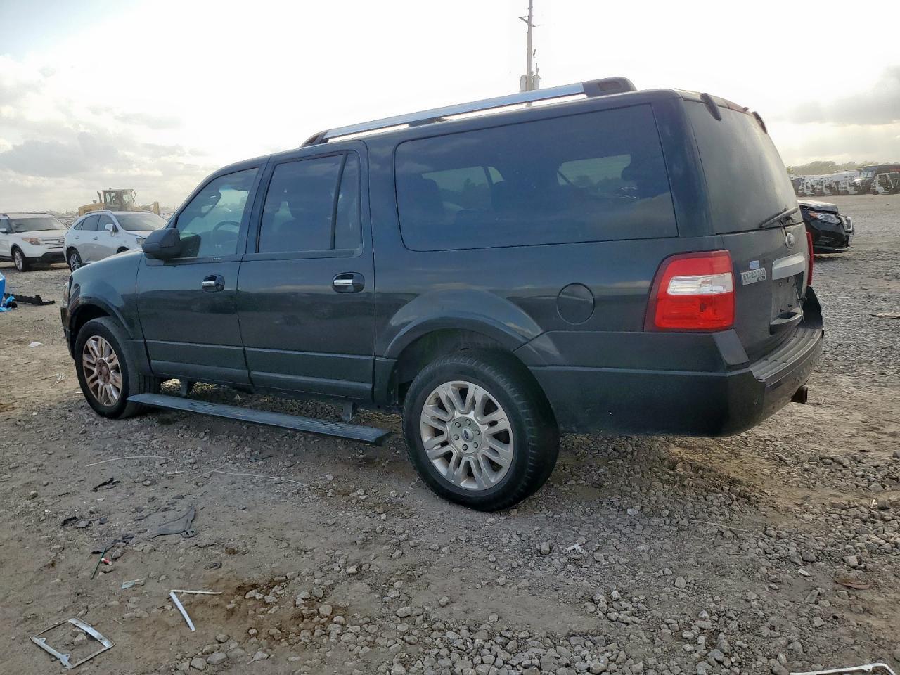 2011 Ford Expedition El Limited - Image 2