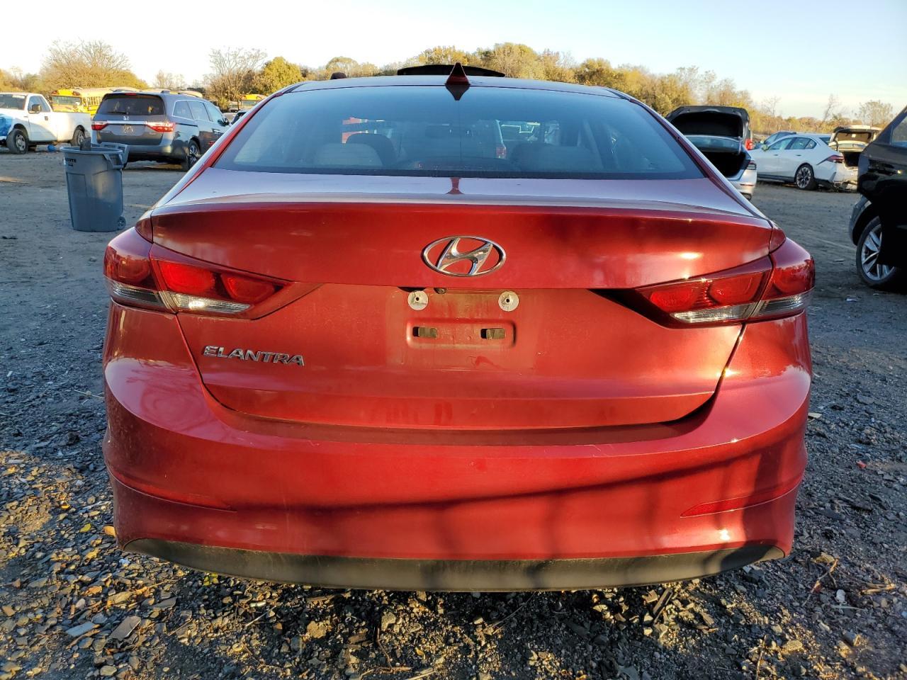 2018 Hyundai Elantra - Фото 6