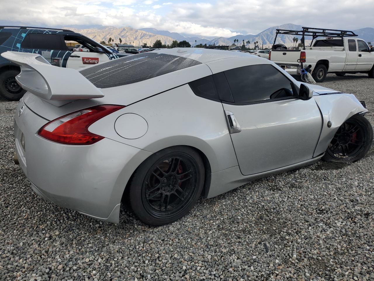 2015 Niss 370Z Base - Фото 3