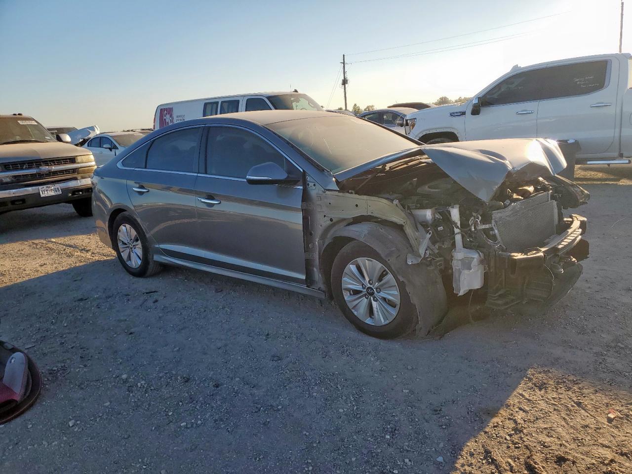 2018 Hyundai Sonata Hybrid - Image 4