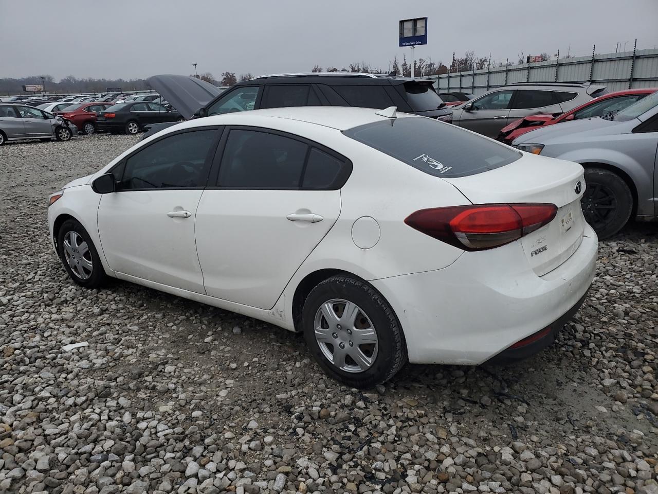 2017 Kia Forte Lx - Фото 2