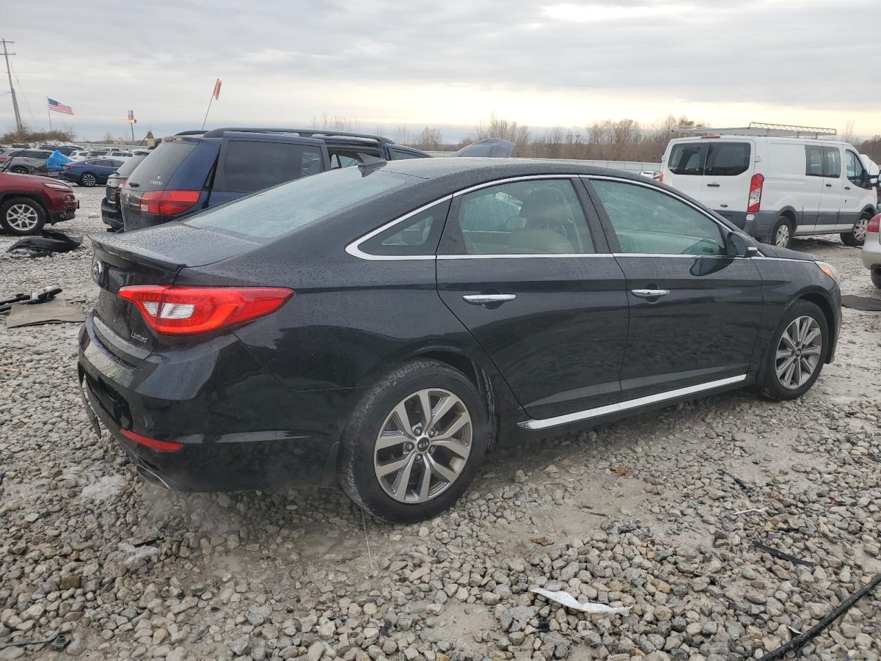 2017 Hyundai Sonata Limited - Image 3