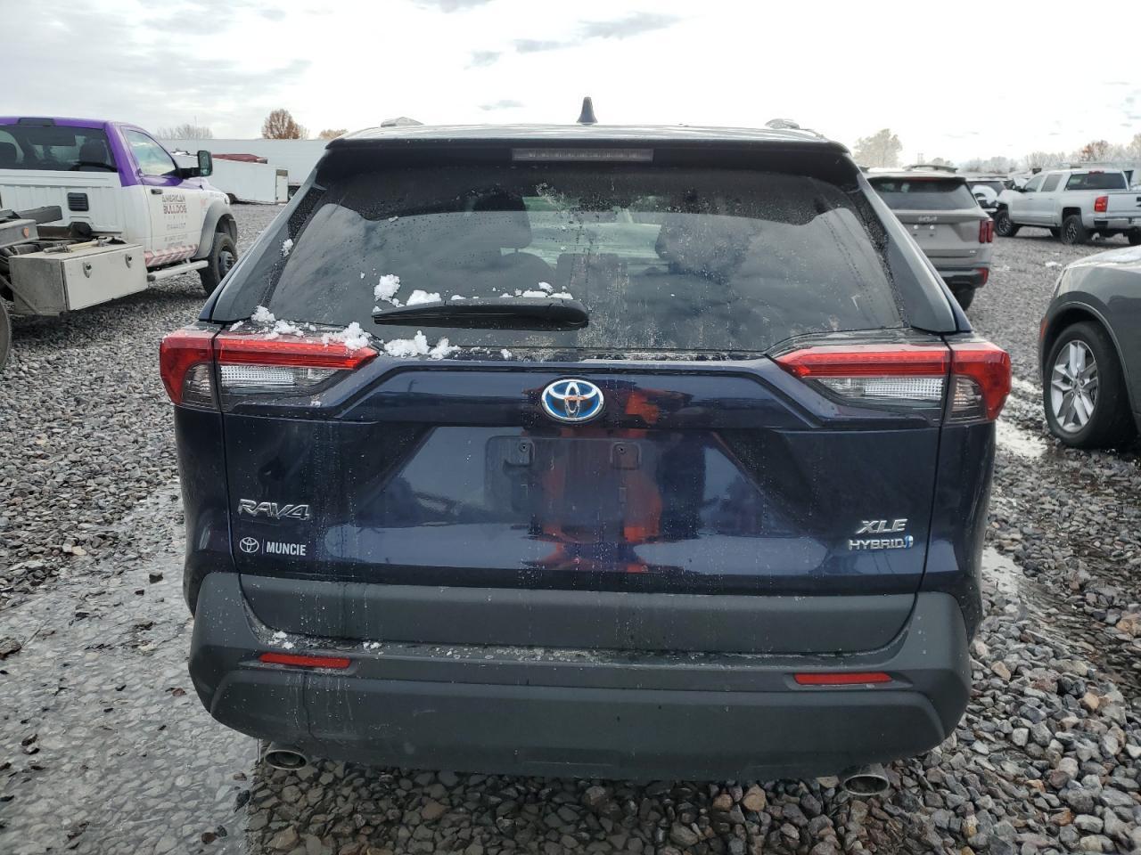 2021 Toyota Rav4 Xle - Фото 6