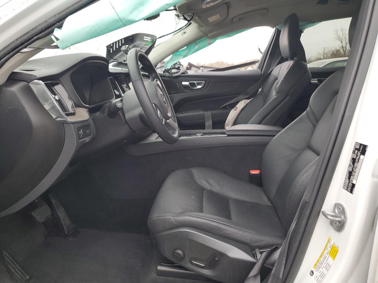 2022 Volvo Xc60 B5 Momentum - Фото 7