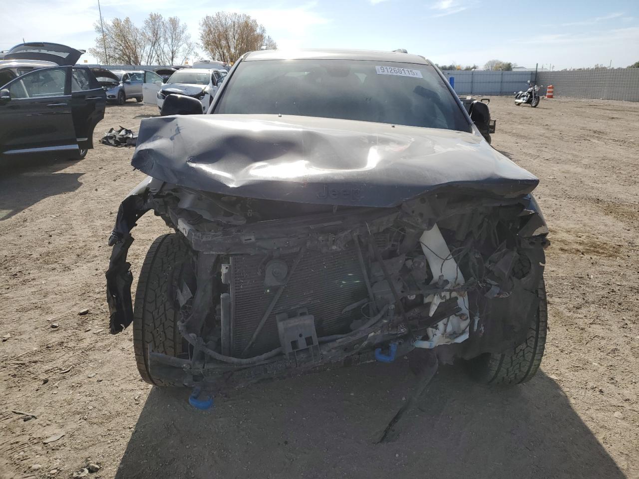 2018 Jeep Grand Cherokee Laredo - Image 5