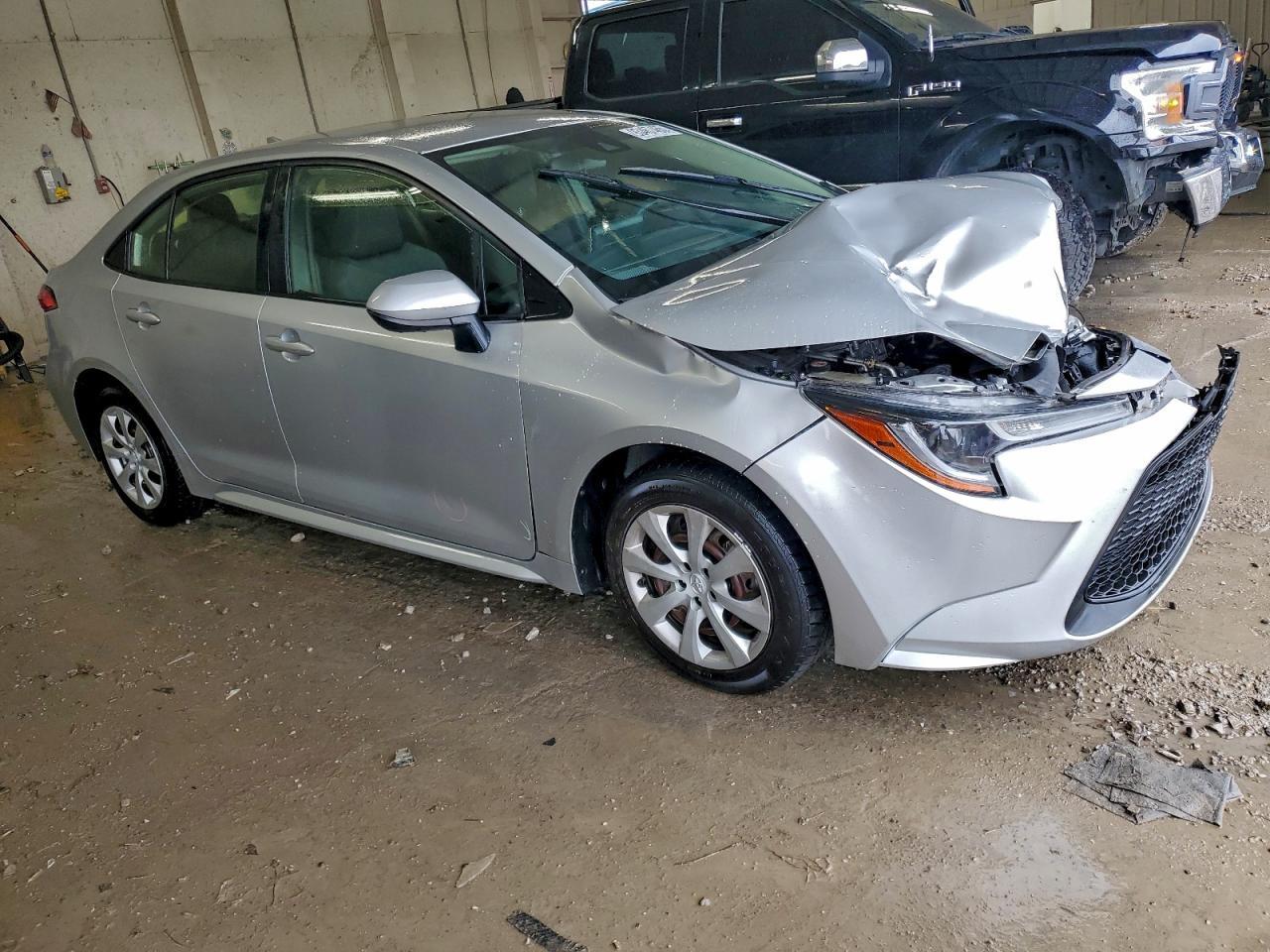 2020 Toyota Corolla Le - Image 4