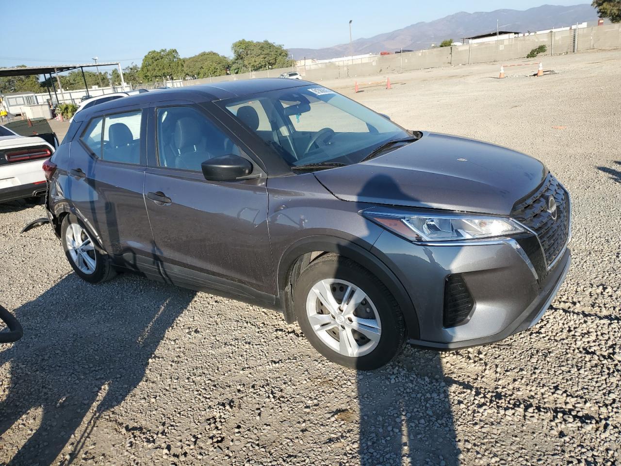 2022 Nissan Kicks S - Image 4