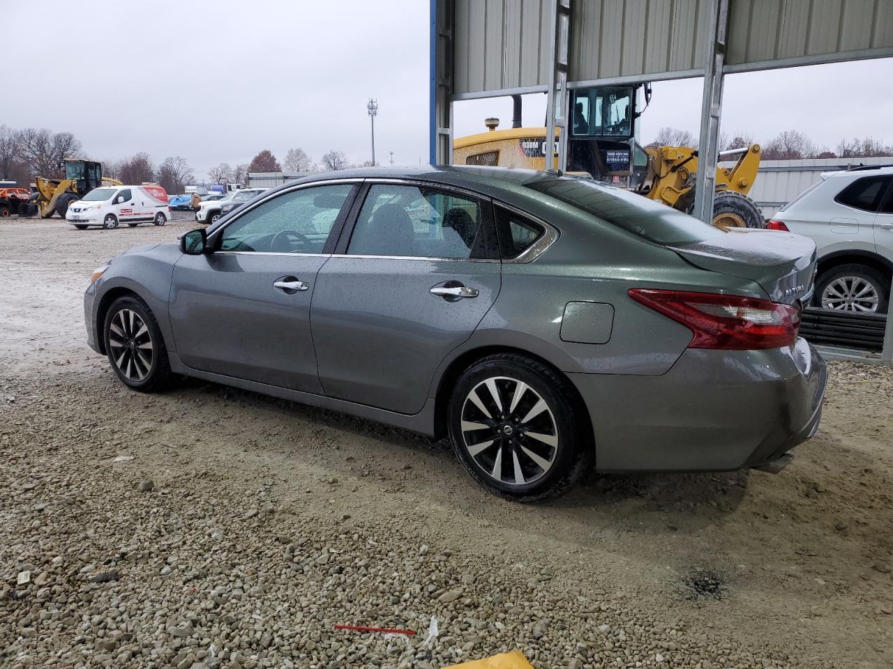 2018 Nissan Altima 2.5 - Image 2