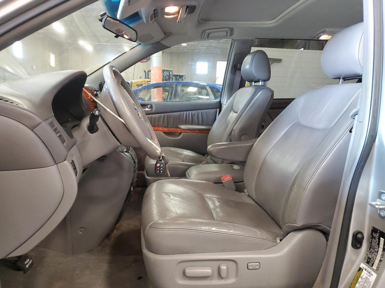 2006 Toyota Sienna Xle - Фото 7