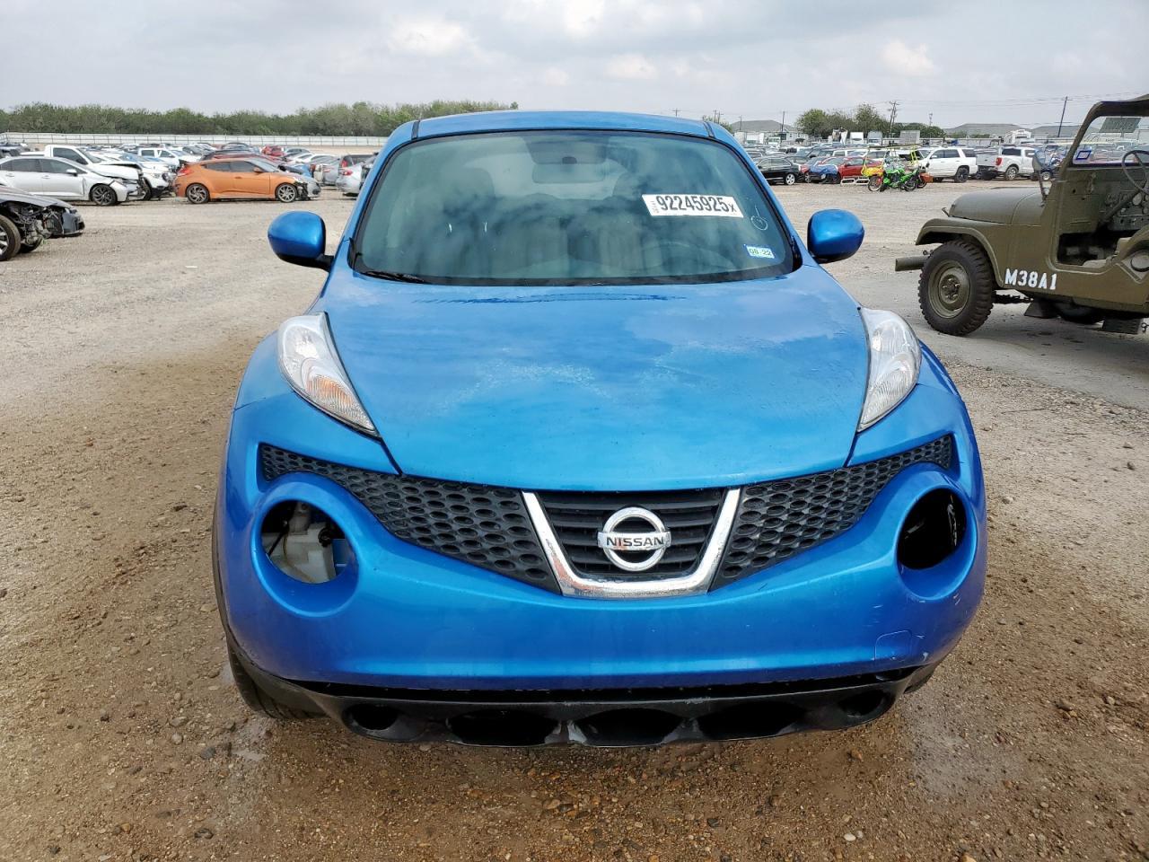 2011 Nissan Juke S - Фото 5