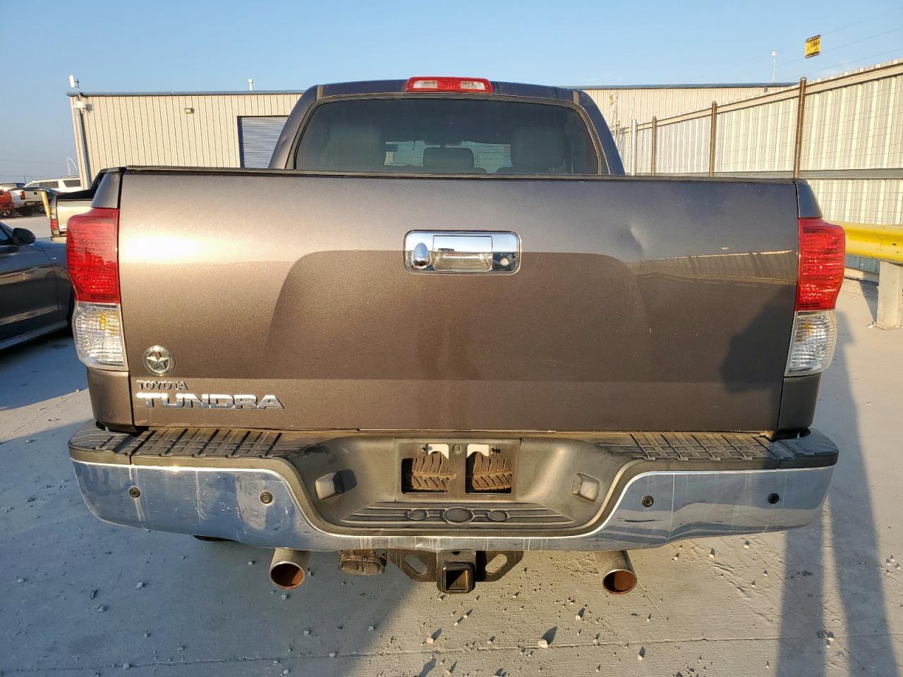 2012 Toyota Tundra Crewmax Sr5 - Image 6