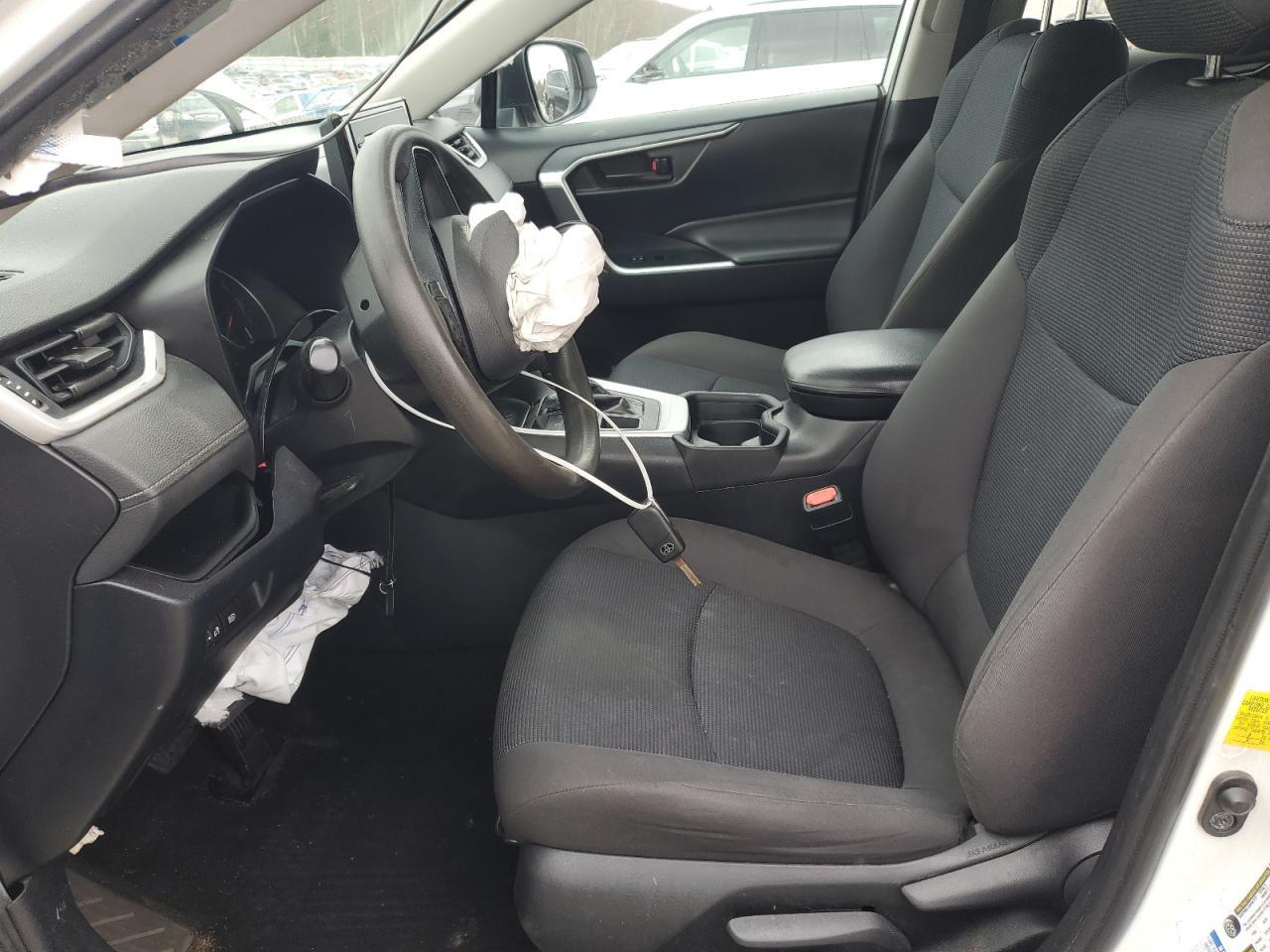 2019 Toyota Rav4 Le - Фото 7