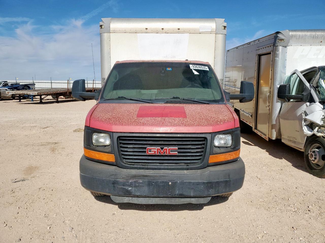 2015 GMC Savana Cutaway G3500 - Фото 5