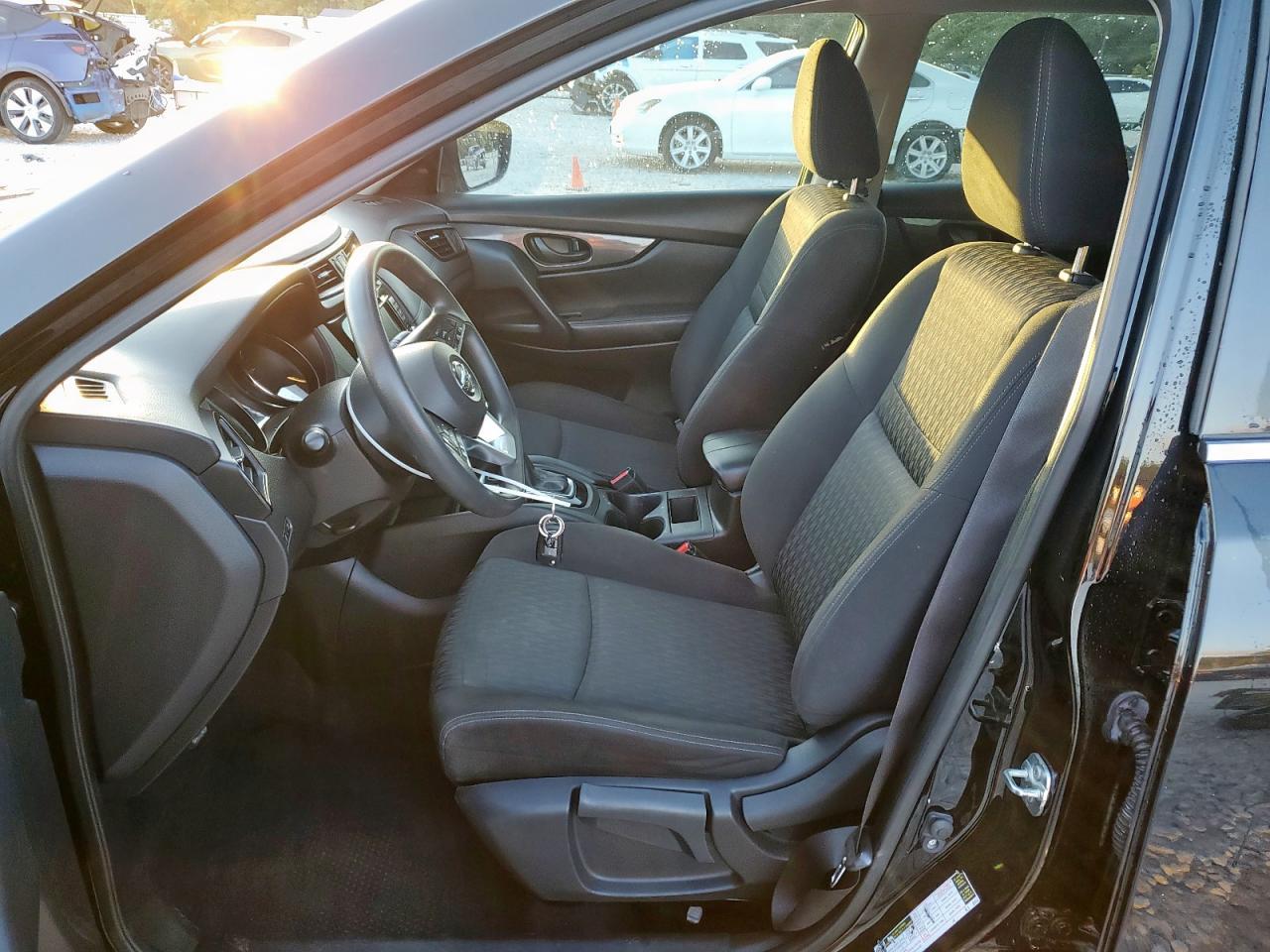 2020 Nissan Rogue S - Фото 7