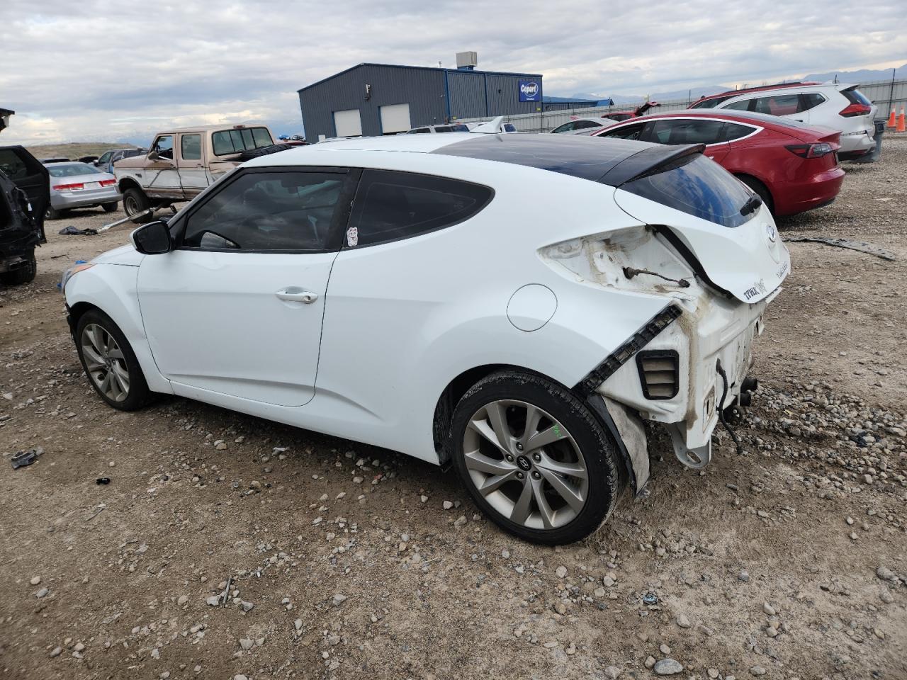 2016 Hyundai Veloster Base - Фото 2