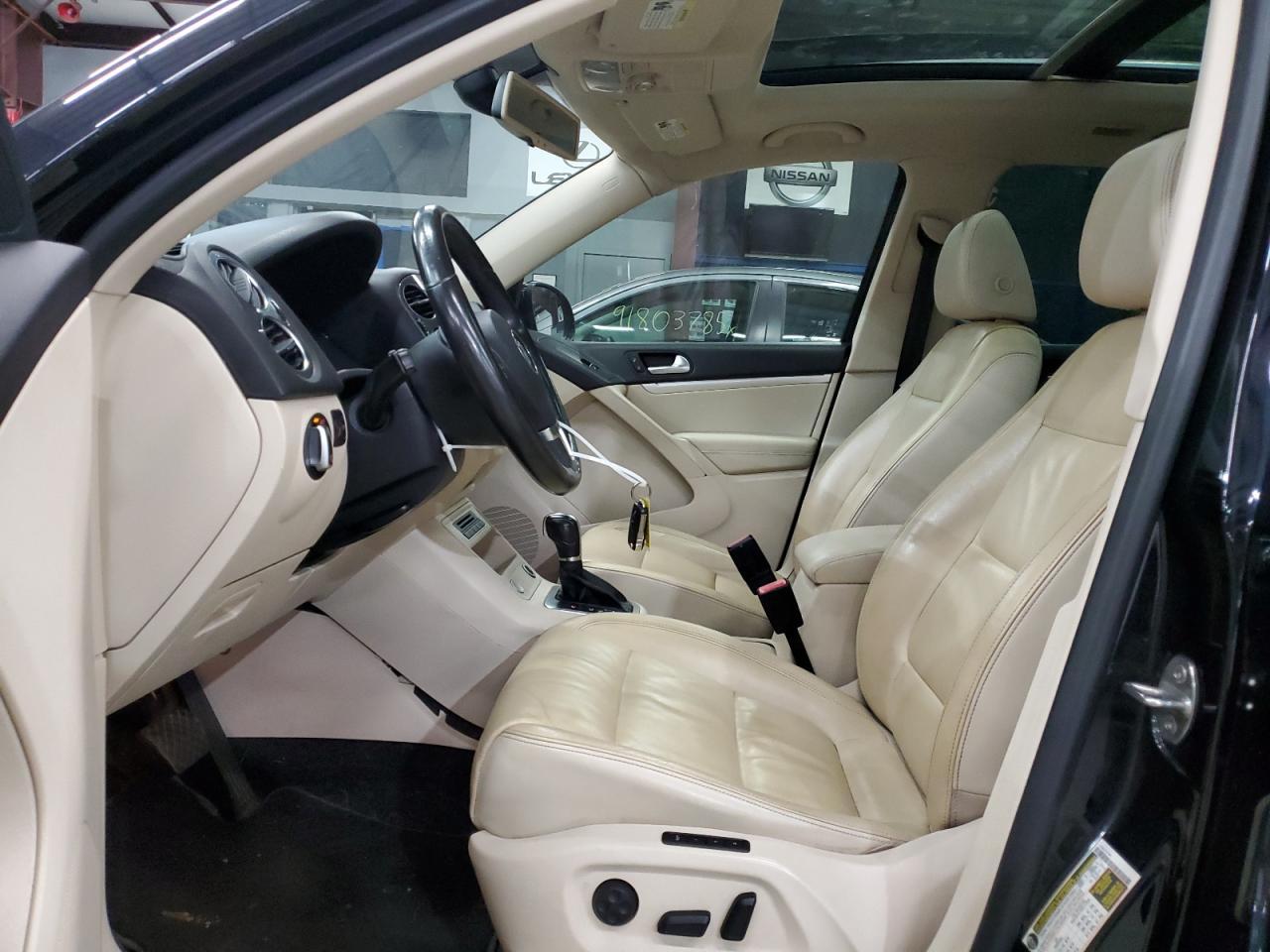 2012 Volkswagen Tiguan S - Фото 7