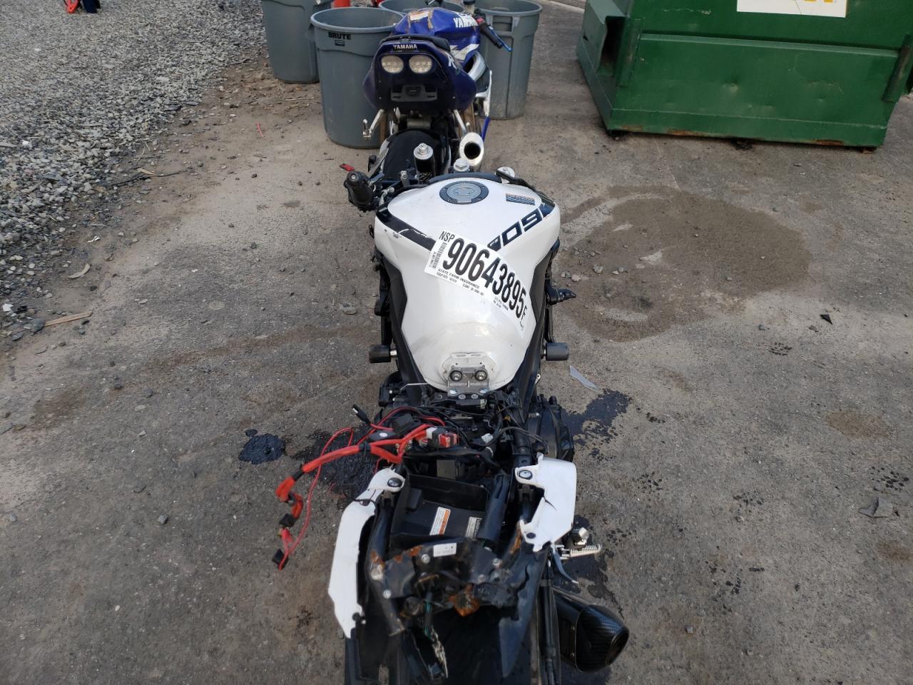 2017 Yamaha Fz09 - Image 6