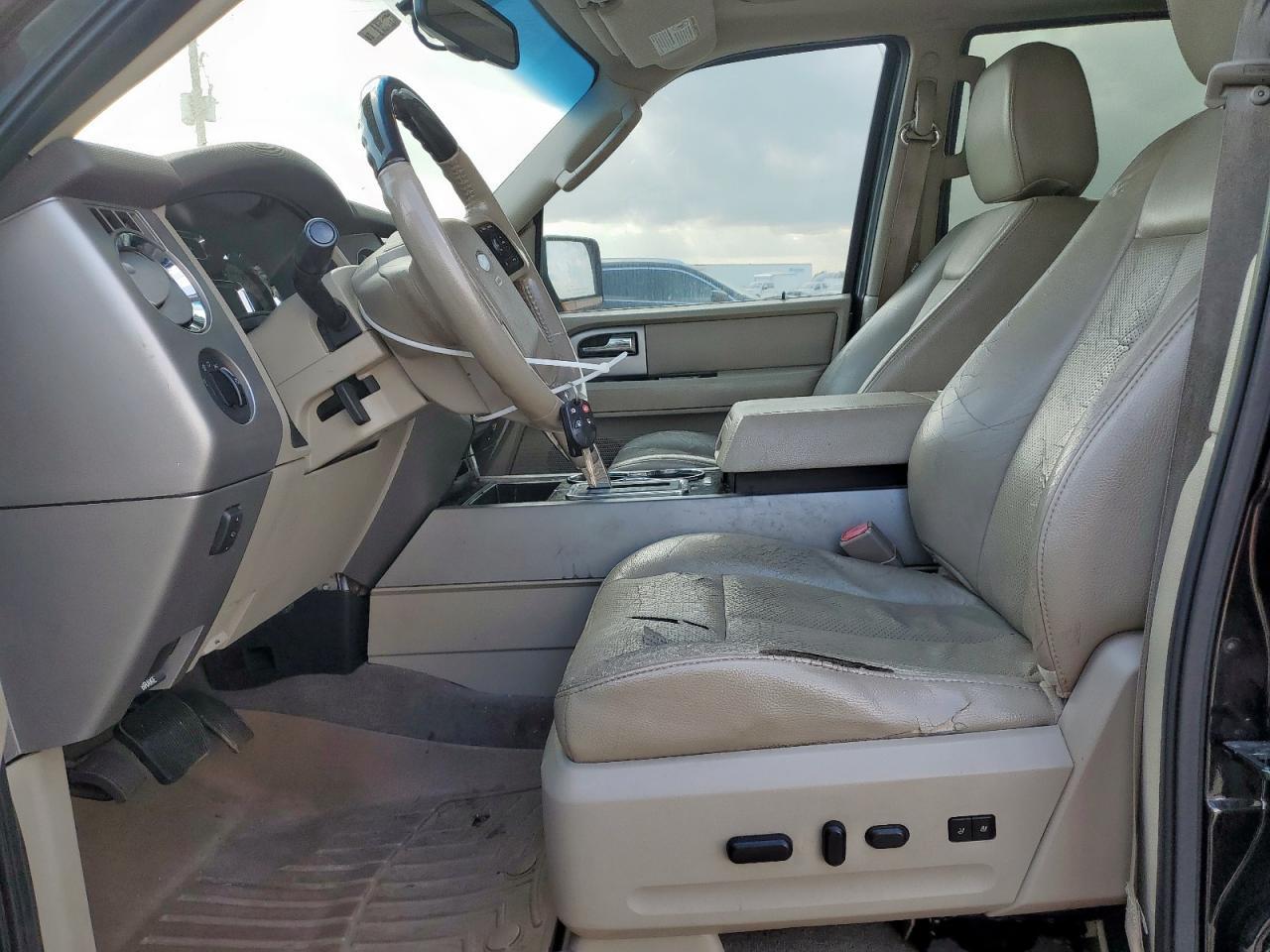 2011 Ford Expedition El Limited - Image 7