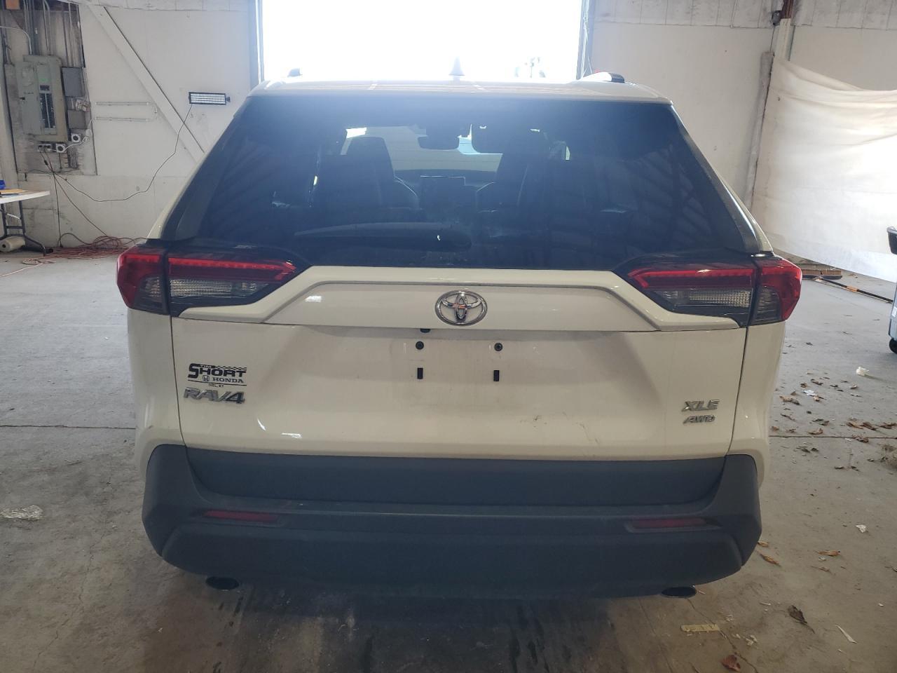 2020 Toyota Rav4 Xle Premium - Фото 6