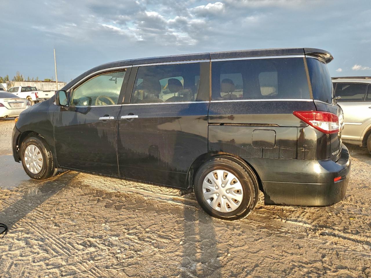 2012 Nissan Quest S - Фото 2