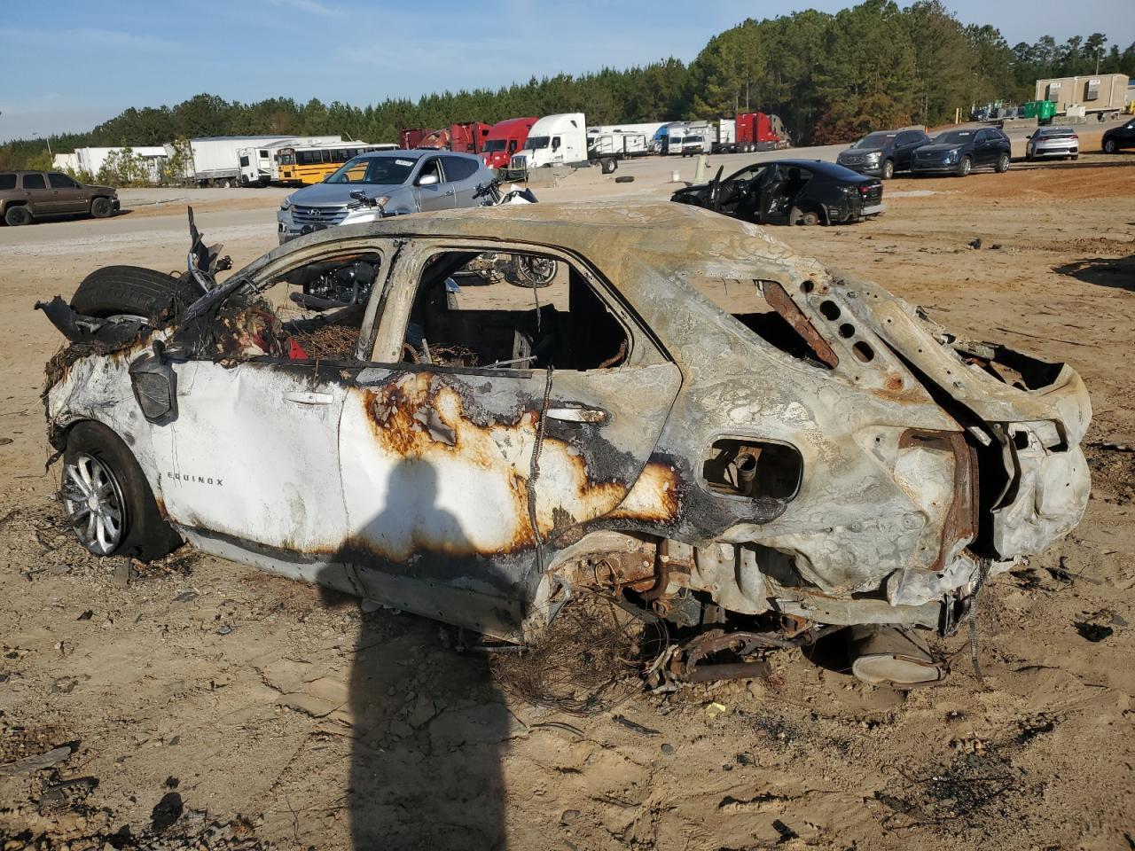 2020 Chevrolet Equinox Lt - Фото 2