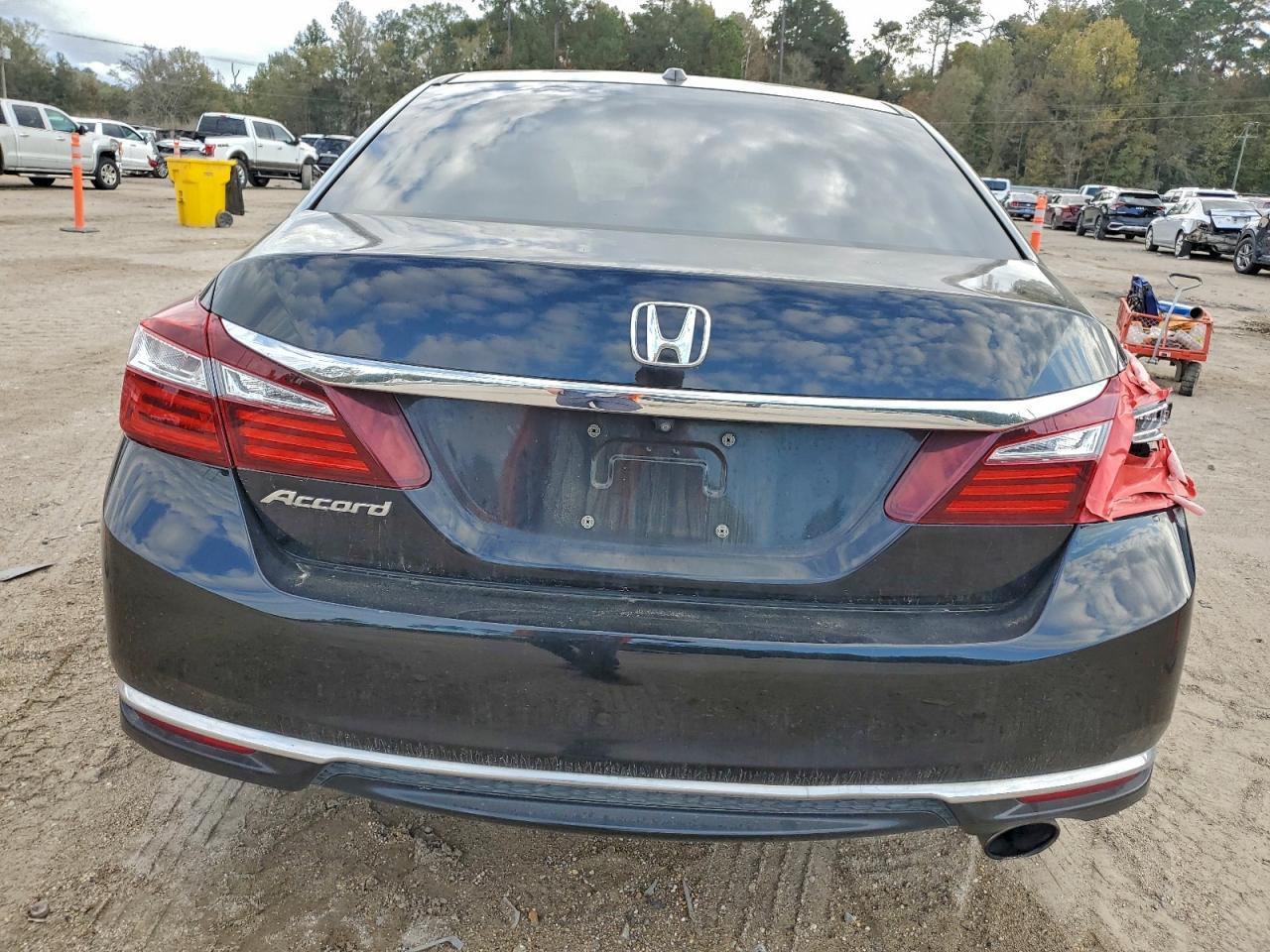 2017 Honda Accord Ex - Фото 6