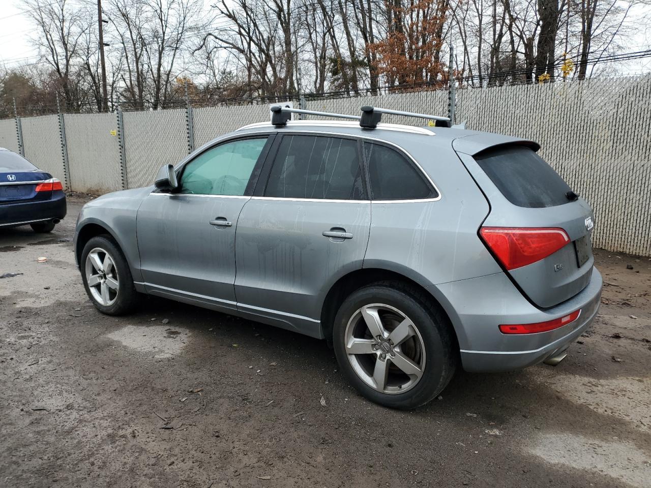 2010 Audi Q5 Premium Plus - Фото 2