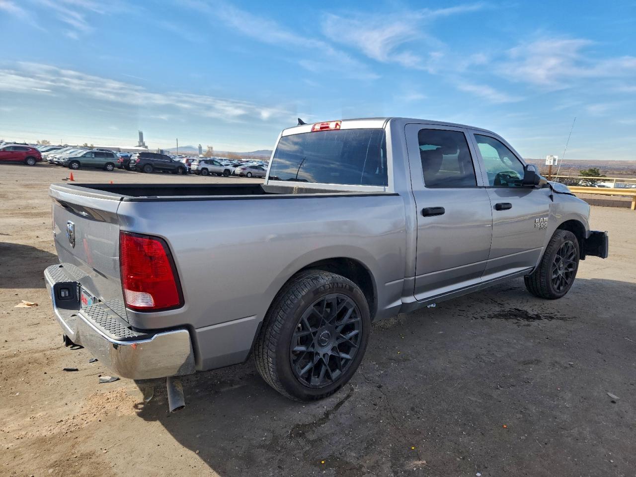2022 Ram 1500 Classic Slt - Image 3