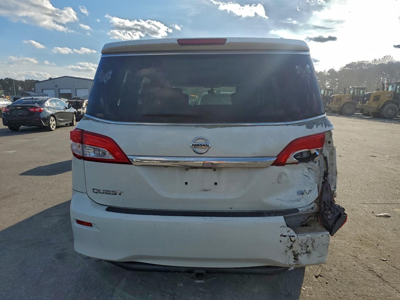 2015 Nissan Quest S - Image 6