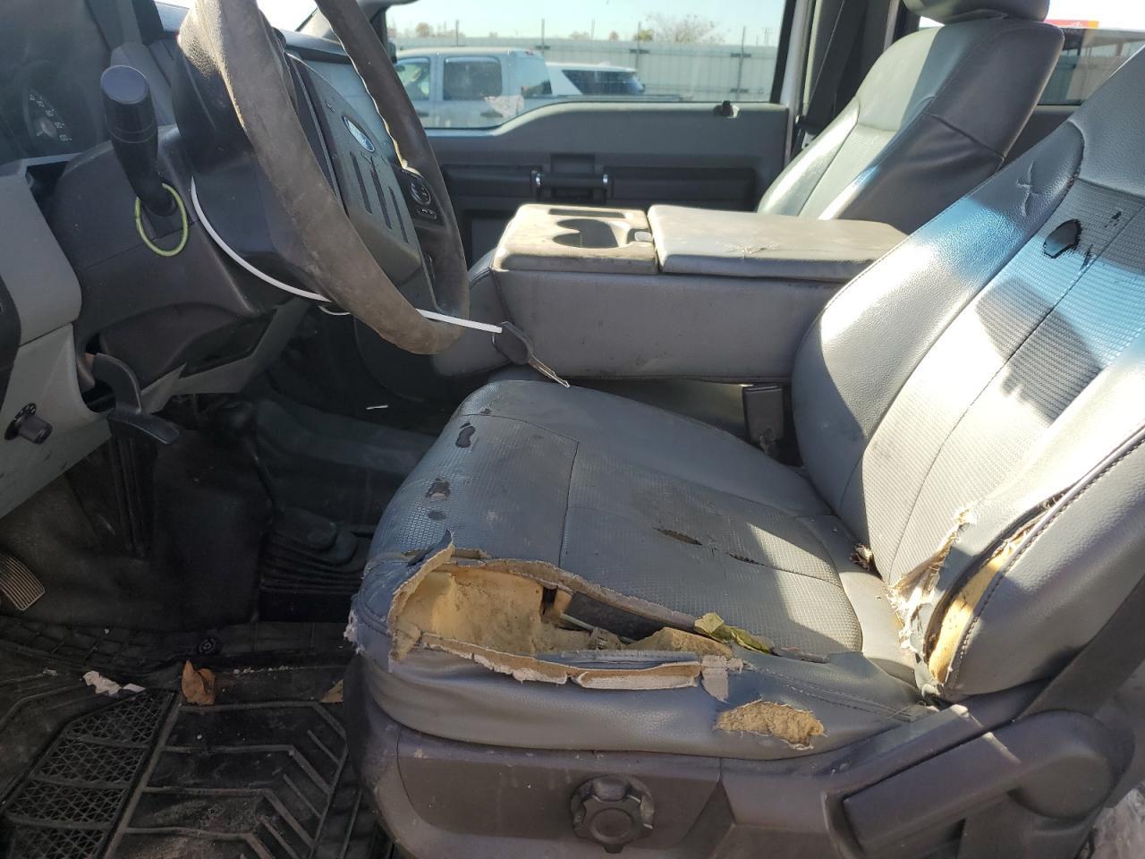 2015 Ford F350 Super Duty - Фото 7