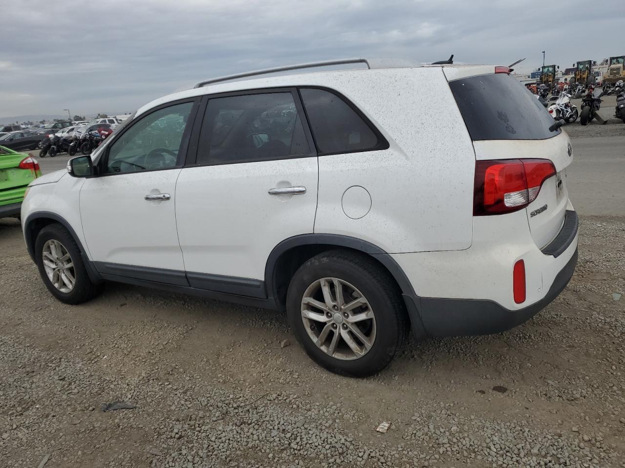 2015 Kia Sorento Lx - Image 2