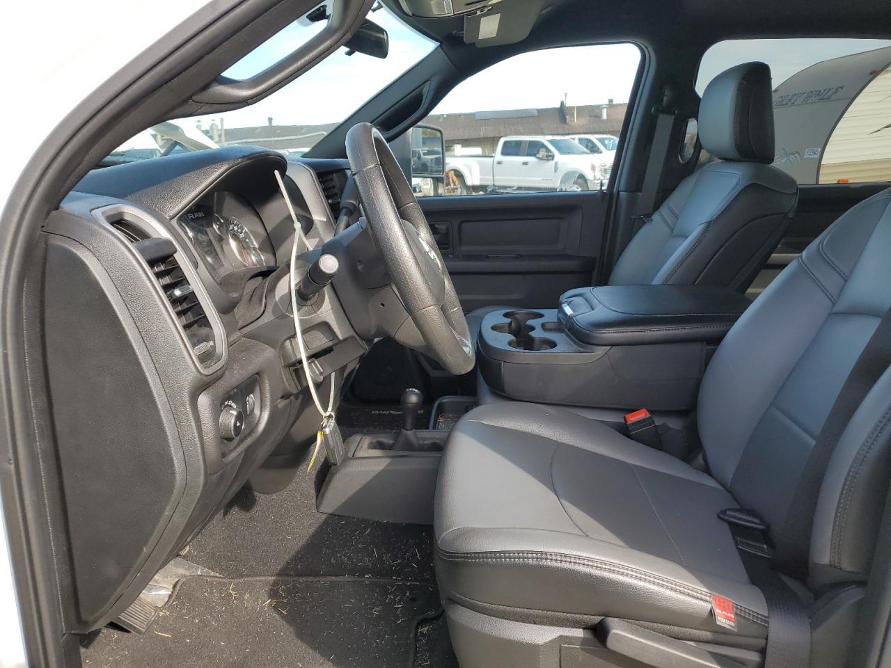 2024 Ram 3500 Tradesman - Фото 7