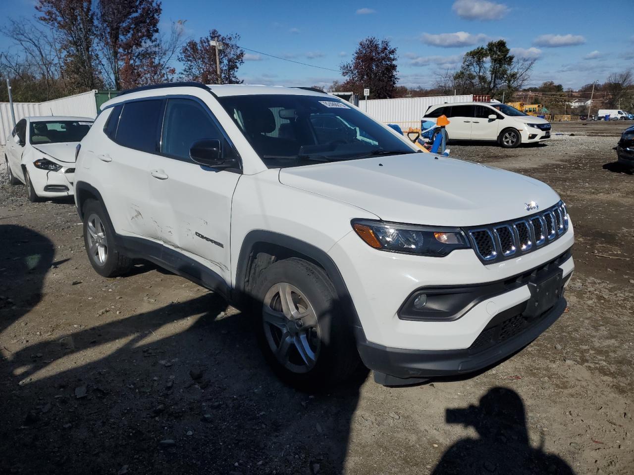 2023 Jeep Compass Latitude - Image 4
