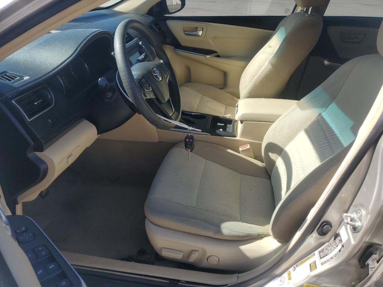 2017 Toyota Camry Le - Фото 7