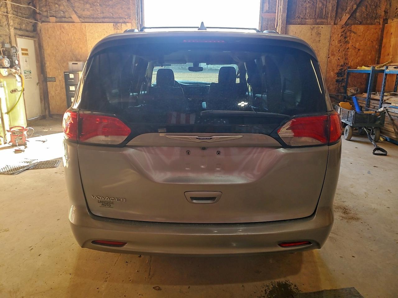 2020 Chrysler Voyager Lxi - Фото 6