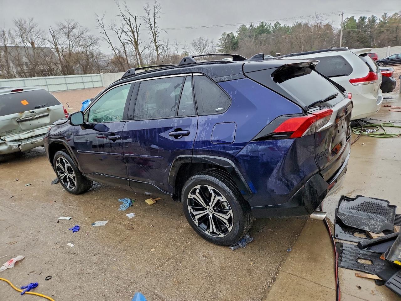 2022 Toyota Rav4 Prime Xse - Image 2