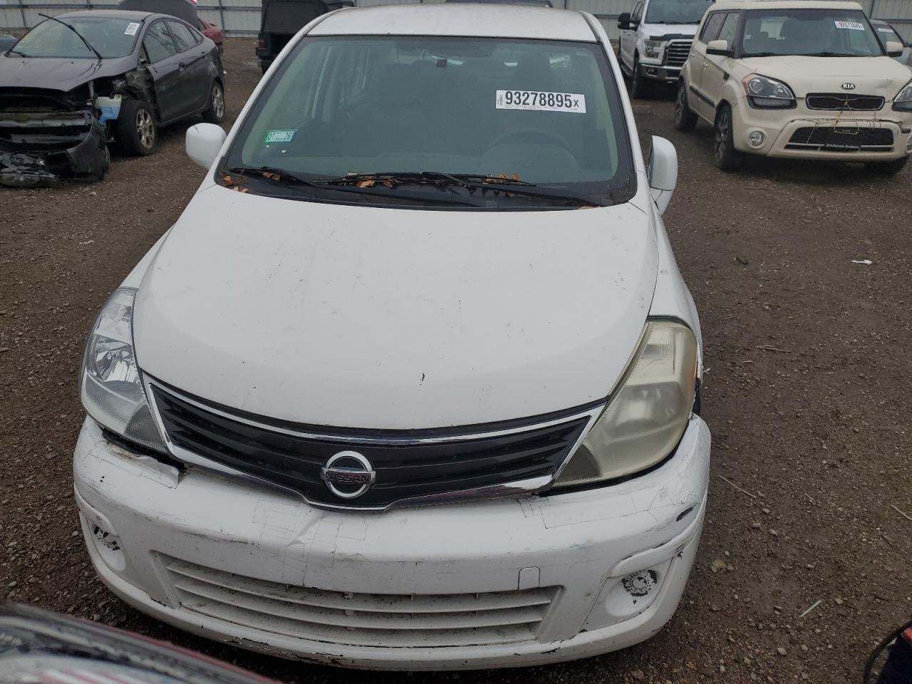 2011 Nissan Versa S - Image 5