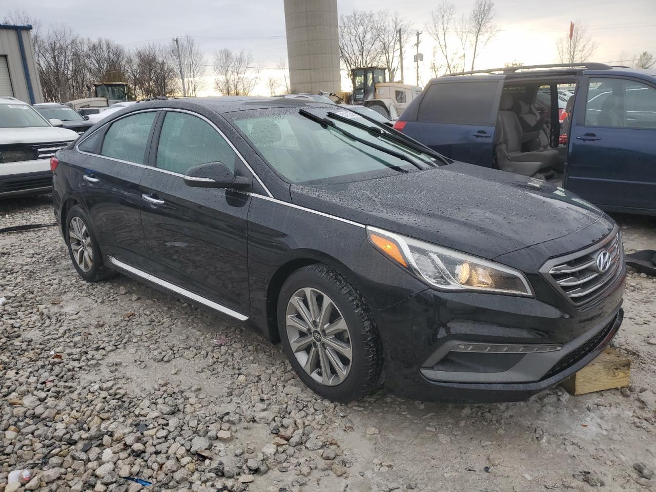 2017 Hyundai Sonata Limited - Image 4