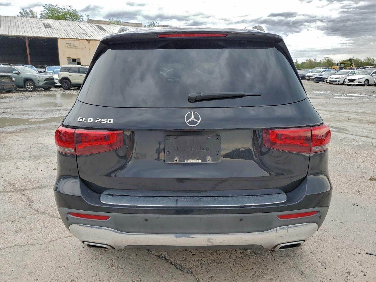 2021 Mercedes-Benz Glb 250 - Image 6