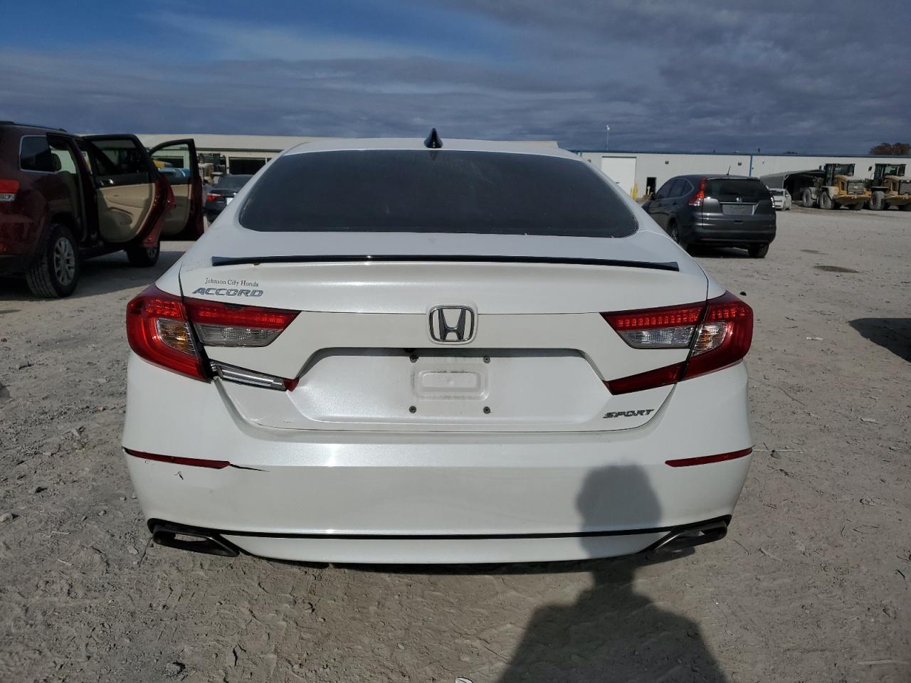 2022 Honda Accord Sport - Фото 6