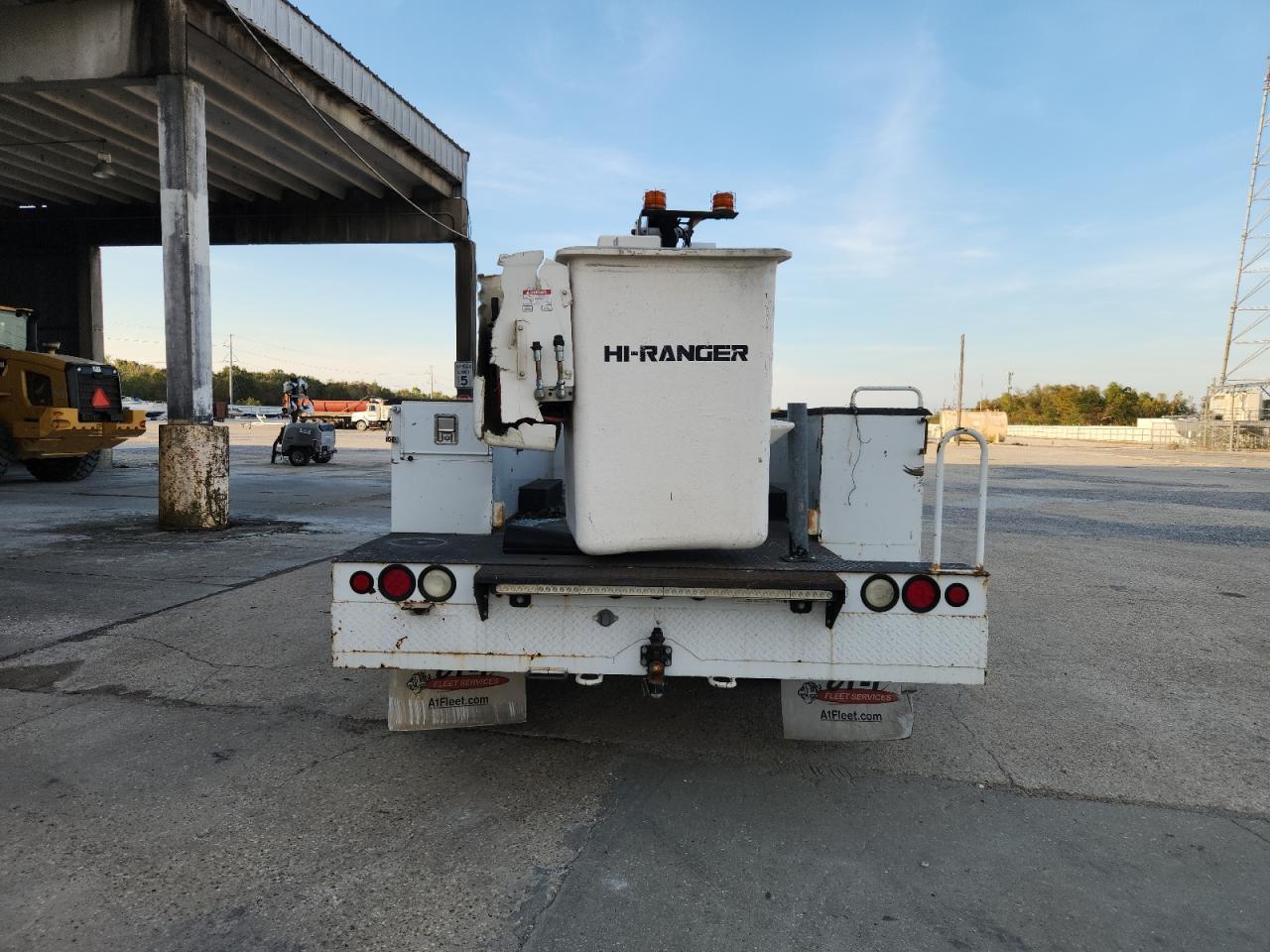 2016 Ford F550 Bucket Truck - Фото 6